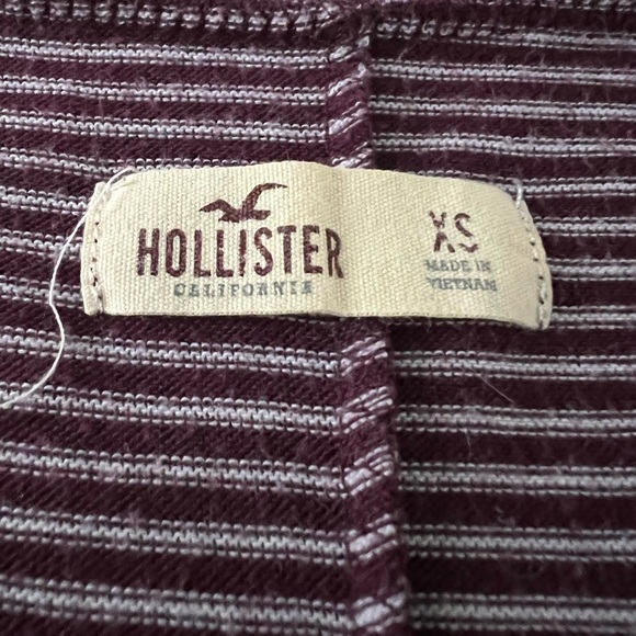 Hollister XS maroon and white striped v-neck long sleeve top - Picture 2 of 4